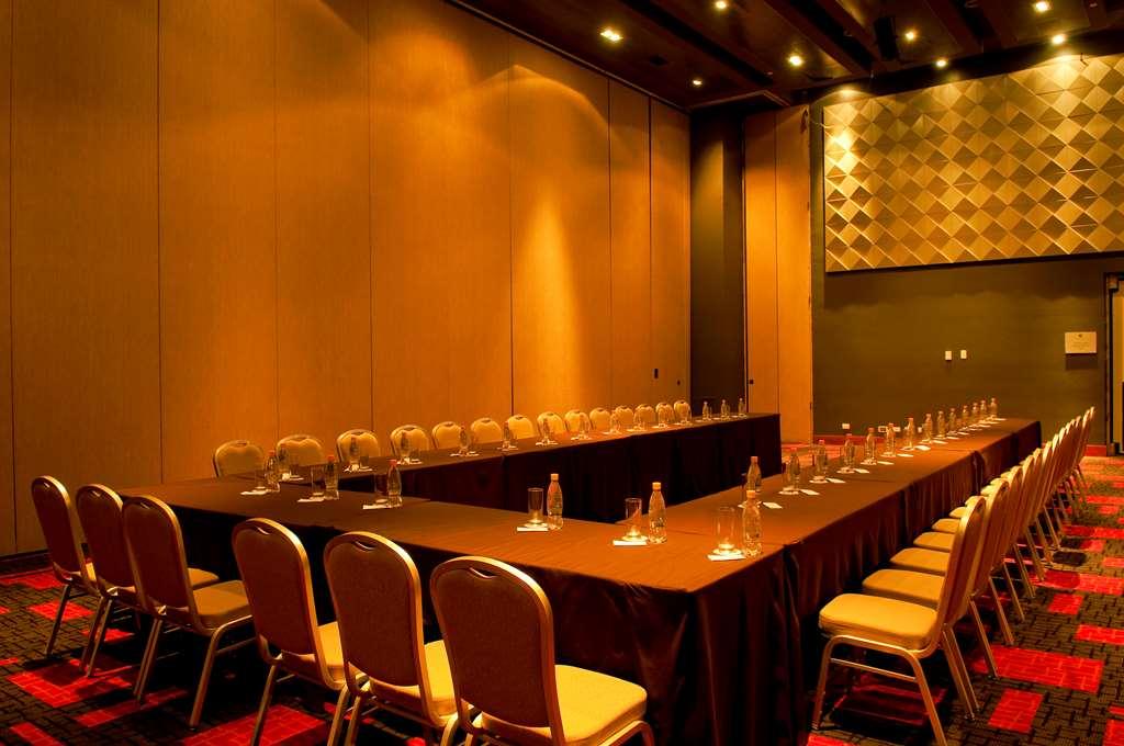 Hotel Enjoy 4*